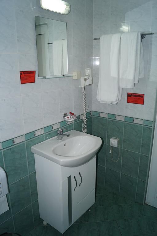 Hotel Kardjali Kurdzhali Bagian luar foto