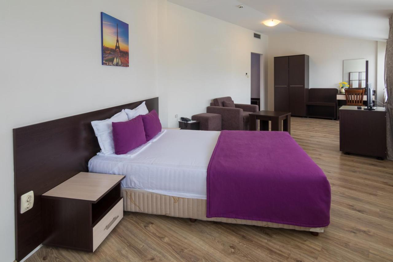 Hotel Kardjali Kurdzhali Bagian luar foto