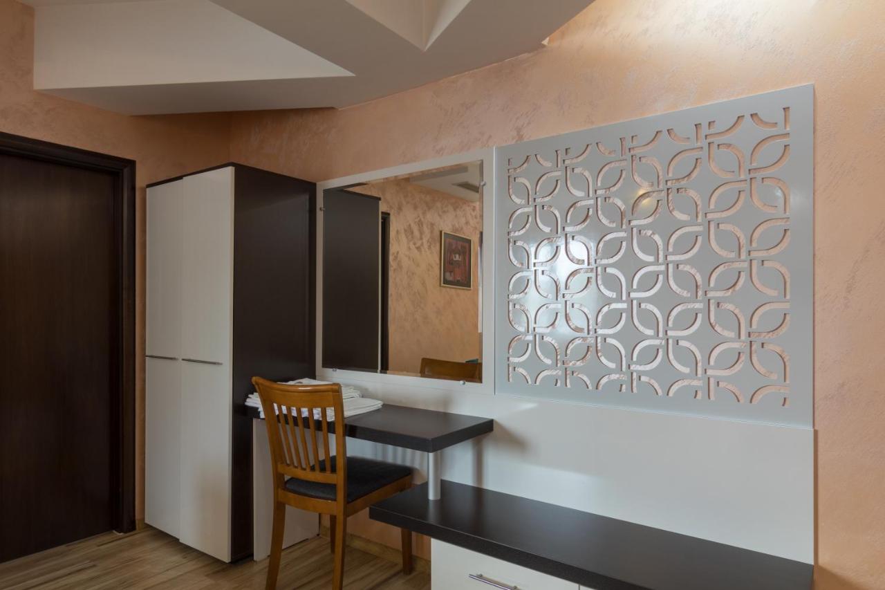 Hotel Kardjali Kurdzhali Bagian luar foto